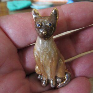 Vintage Enamel Siamese Cat Brooch